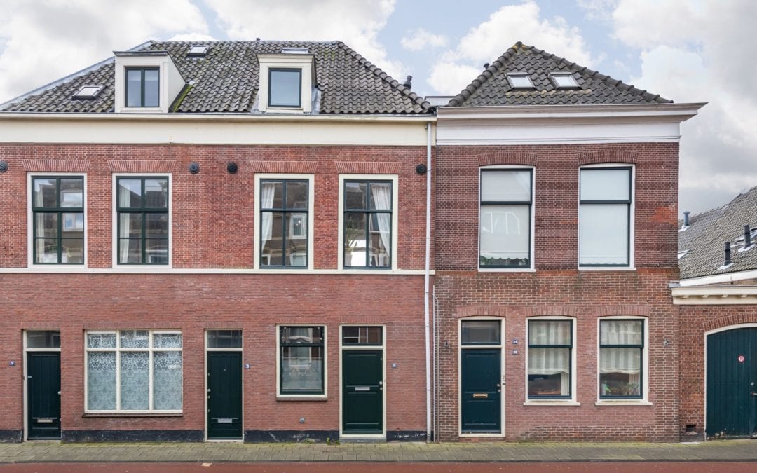 Lage Rijndijk, Leiden