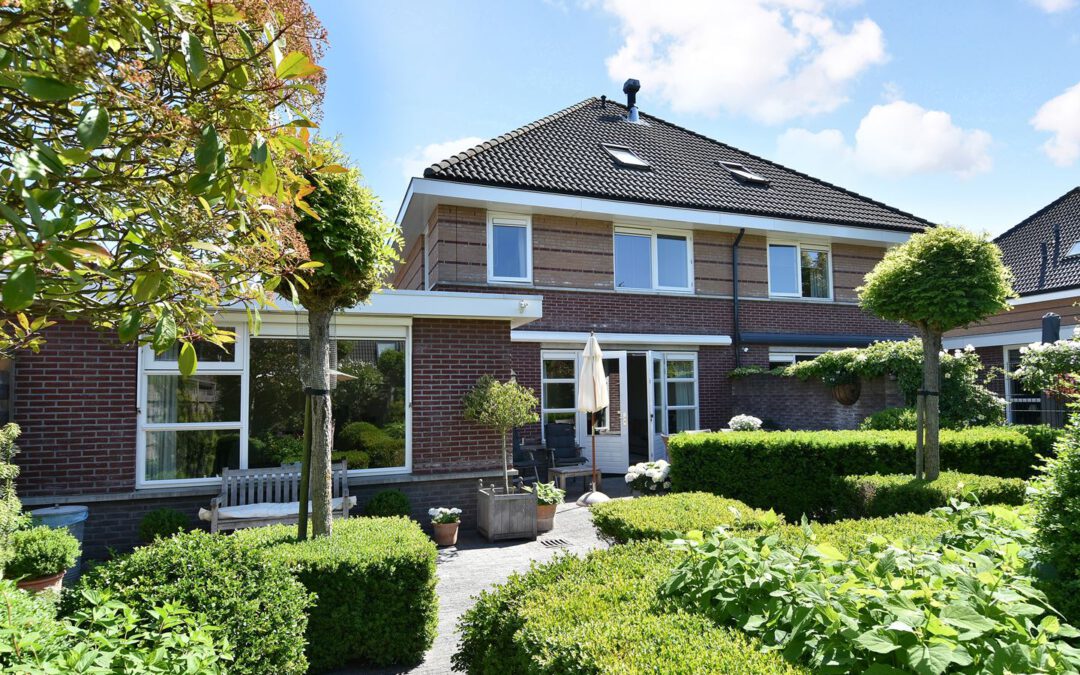 Alexine Tinnepad, Den Haag