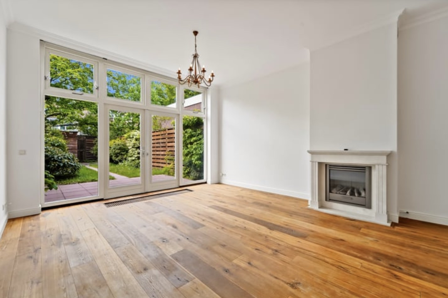 PURCHASED by Lindy Nikken Real Estate